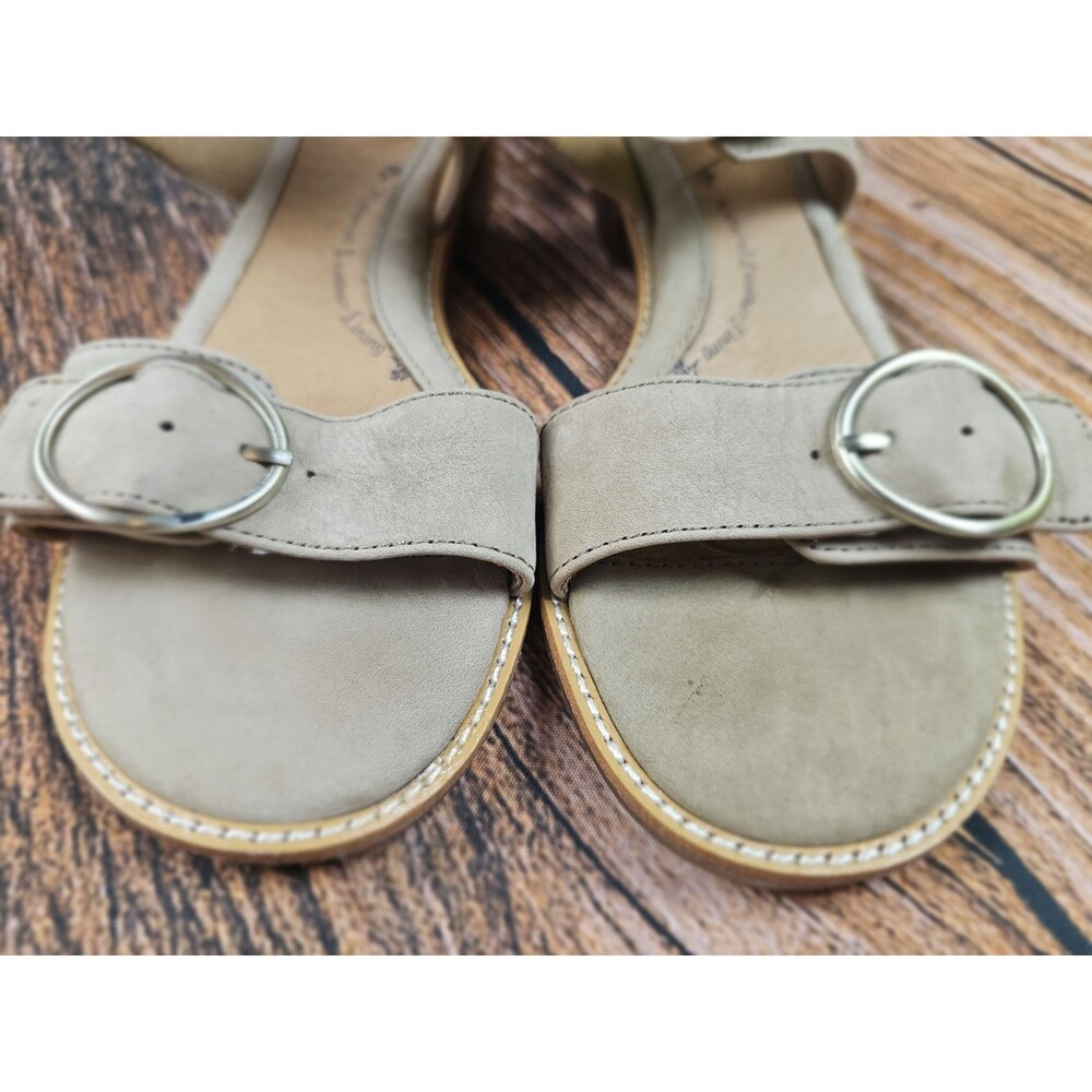 Sofft Nerissa Gray Taupe Sandal Womens 7.5 Low Block Heel Leather Buckle Comfort - Picture 4 of 11